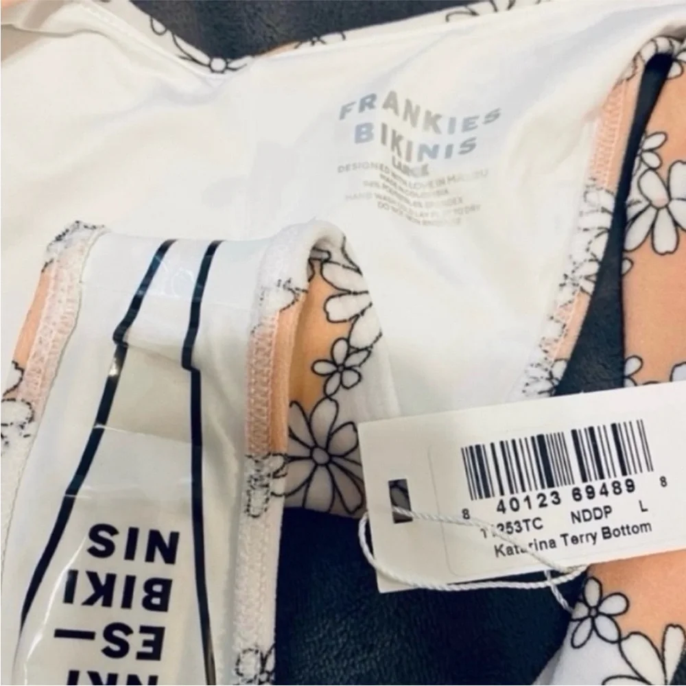 Frankie’s Bikinis Katrina Bottoms In Terry Nude Daisy NWT L